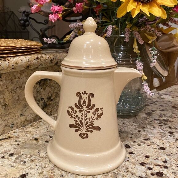 Vintage Pfaltzgraff Coffee Pot Village Pattern USA Made Tan Brown Stoneware 6x9” - Picture 10 of 16